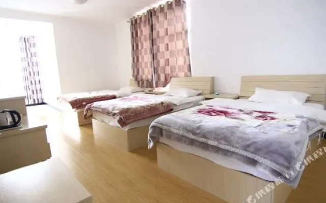 Hongrenju Hotel