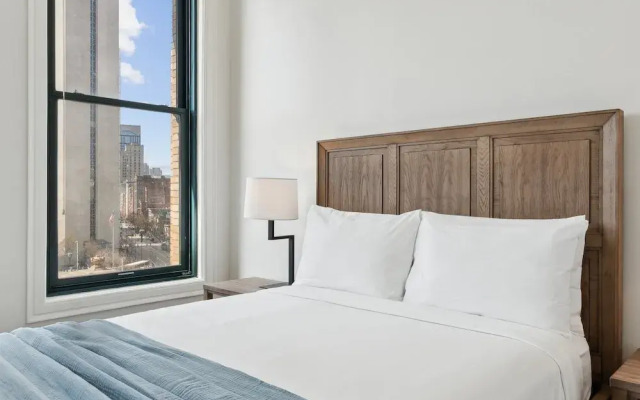 Placemakr Downtown Pittsburgh at The Pennsylvanian