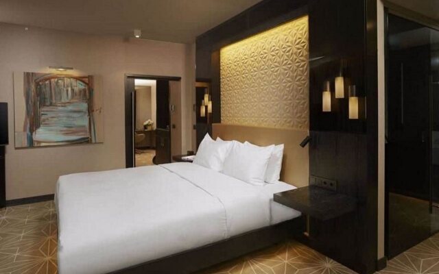 Отель Hilton Tallinn Park Таллин комната для гостей