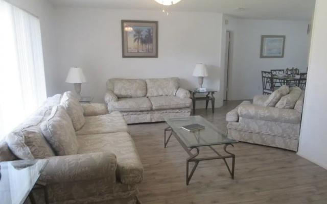 Kissimmee Vacation Homes by Sunshine HV