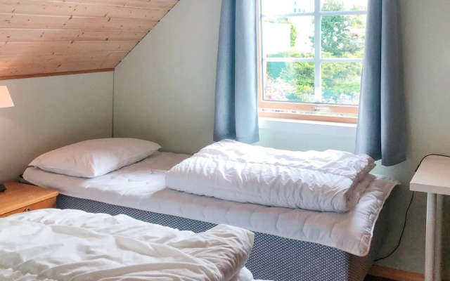 8 Person Holiday Home in Leikanger