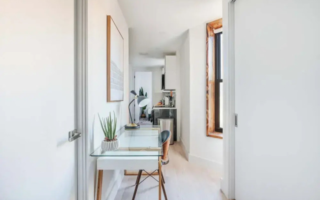 48-3fe 2BR Prime Midtown West