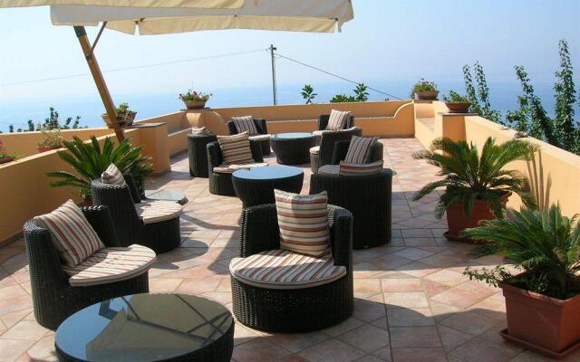 Al Belvedere Salina Leni Italy Zenhotels - 