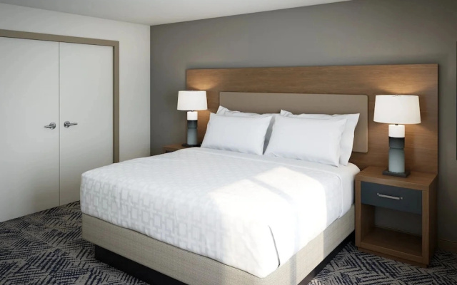 Candlewood Suites LOUISVILLE - FAIR/EXPO CENTER by IHG