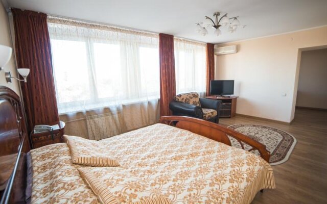 Irtyish Hotel in Ust-Kamenogorsk, Kazakhstan from 99$, photos, reviews - zenhotels.com guestroom