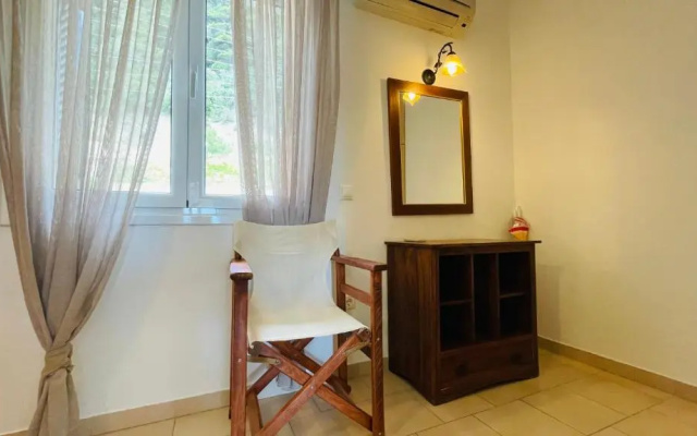 Panoramic sea view1bedroom Apart.Glyfada beach2-4p