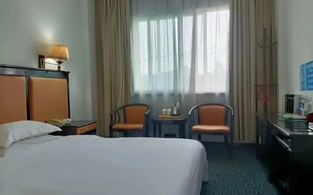 Sunshine Hotel