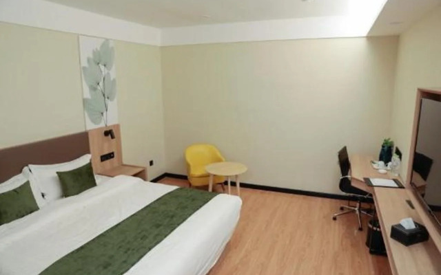 GreenTree Inn Express Shandong Qingdao Chengyang District Aodong Road