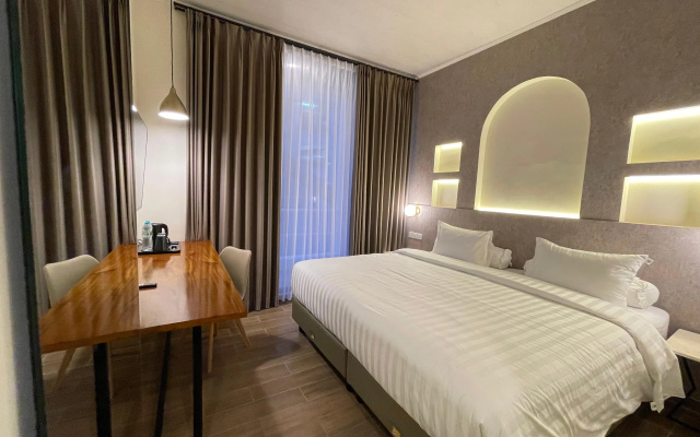 Azana Essence Sanggabuana Bogor
