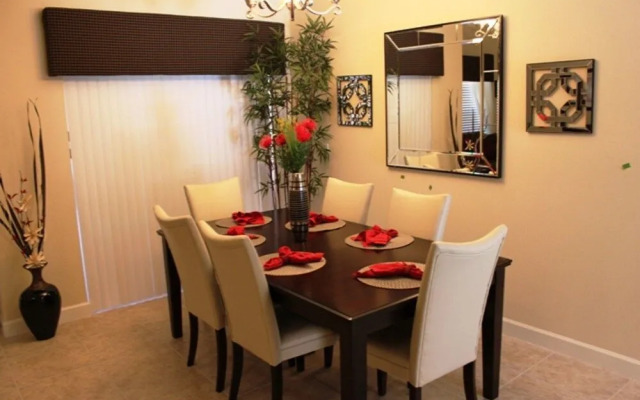 Paradise Palms 8959
