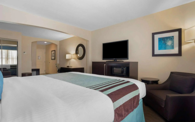 Links Bos Landen Hotel & Spa of Pella, Trademark by Wyndham
