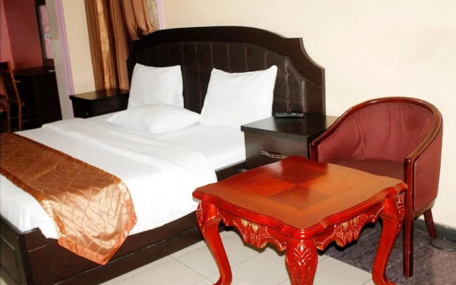 Garden City Marriott Hotel