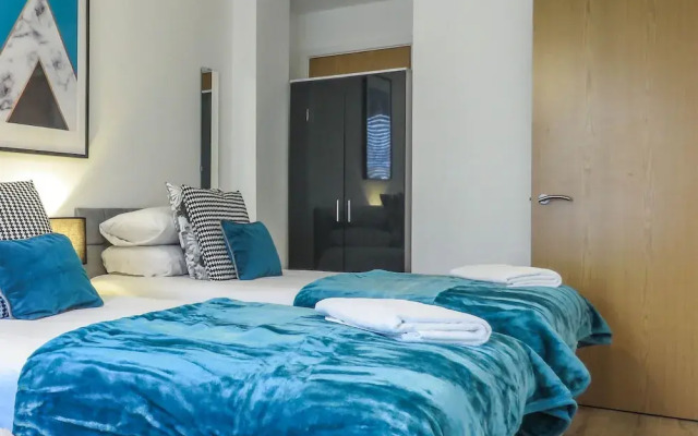 Tudors eSuites Birmingham Canalside Apartments