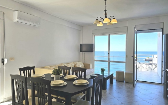 Two Bedroom Apartment With Sea View-061