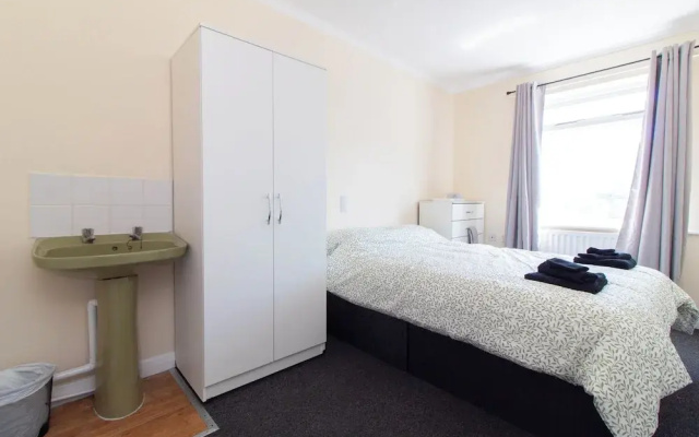 Brookvale Guest House Room 11