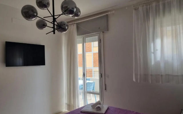 Sea view apartment with swimming pool
