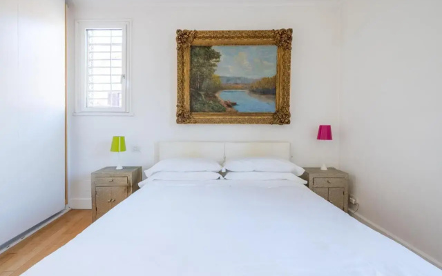 The Right Place 4u Mario de Fiori Apartment