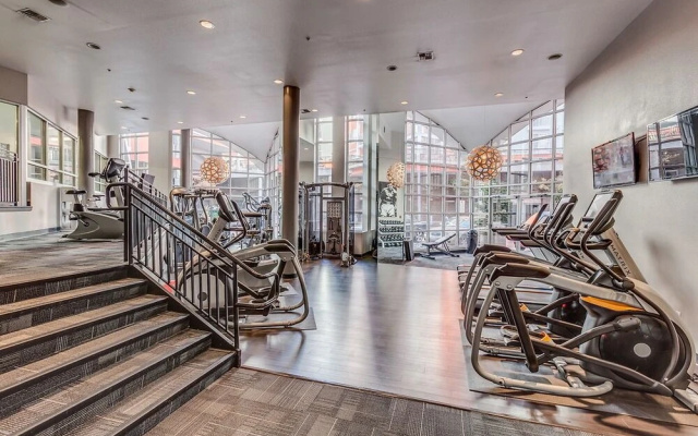Fountain Court Jewel Suite - Two Bedroom Apartment