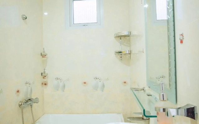Tigon Flower House