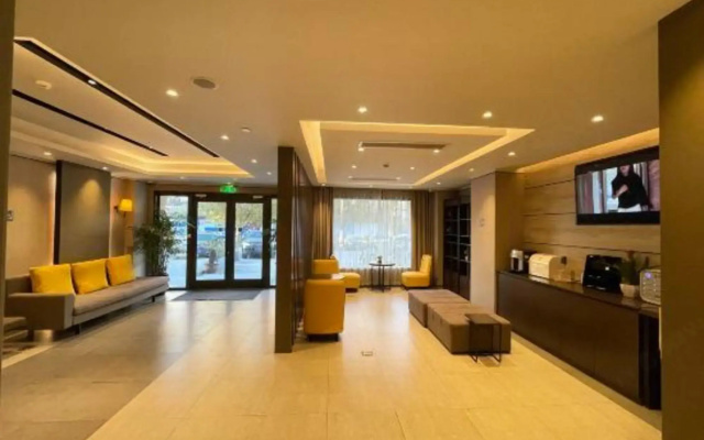 Home Inn Select (Shanghai Zhoupu Wanda Plaza Branch)