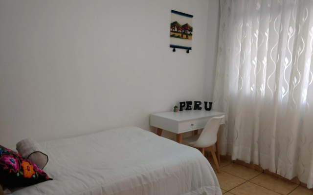 HABITACIÓN ALBORADA 1 con baño privado