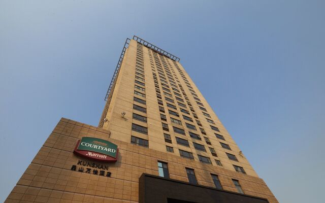 Courtyard By Marriott Kunshan Hotel вид на фасад