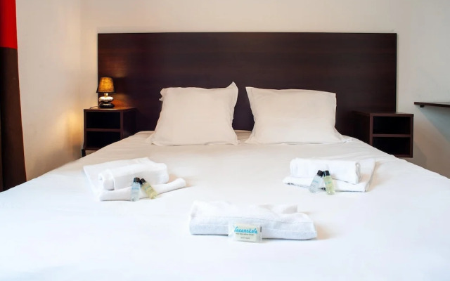 6-guest Stay With Wellness Area