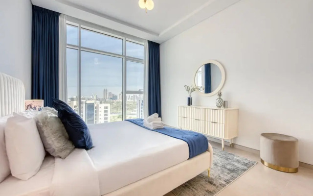 Urban 1BR w Golf Course Views
