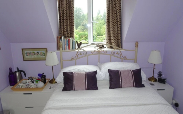 Drinkstone Park Bed And Breakfast