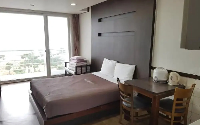 Pine Beach Condotel
