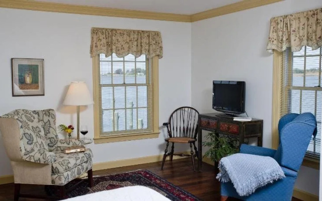 Inn at Osprey Point