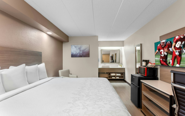 Red Roof Inn PLUS+ Chicago - Hoffman Estates