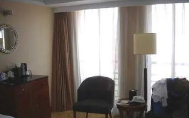 Kingshine Hotel