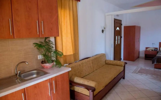 Room in Apartment - A spacious and bright studio with balcony