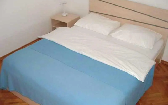 Apartment M