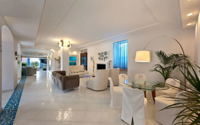 Villa Infinity