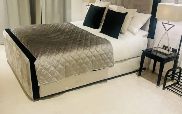 St Albans City Retreat - 2 Bed Apartment