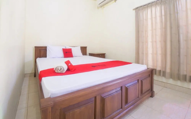 RedDoorz near Nusa Cendana University
