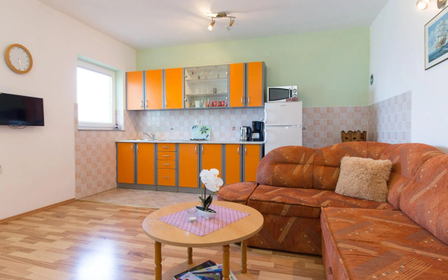 Apartment in Senj Near the Sea & Pool