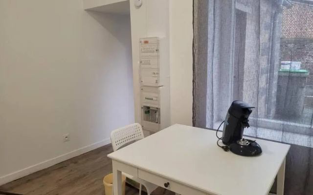 Superbe Studio Meuble Avec Parking (Adults Only)