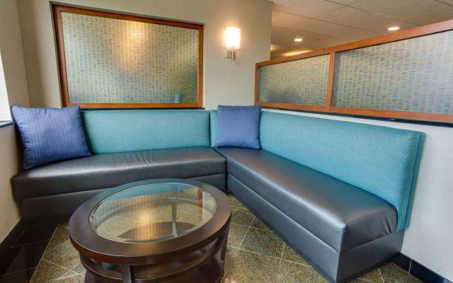 Drury Inn & Suites Nashville Airport