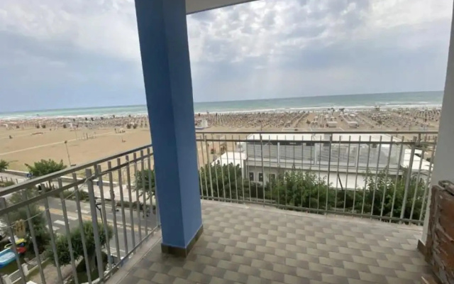 Beachside Comfort in a Great Location