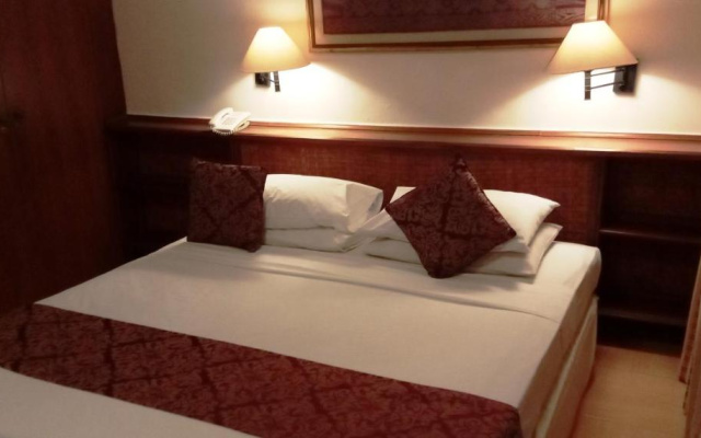 Club Bali Family Suites @Legian Beach