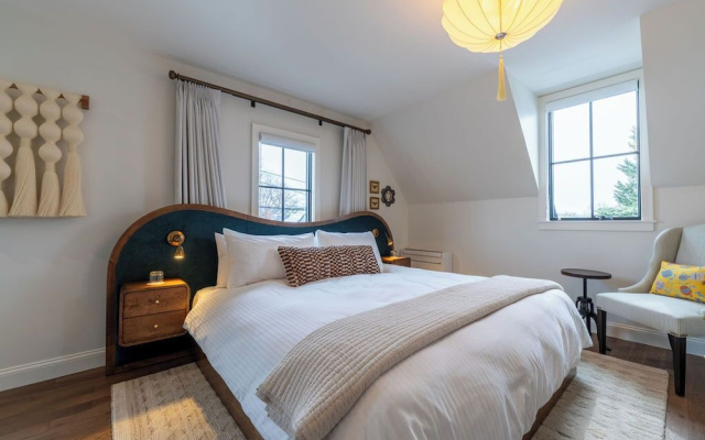 The Francis Hotel & Suites