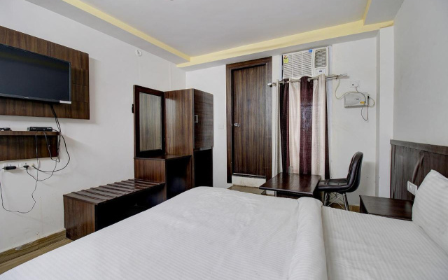 OYO 189 Charbagh Lucknow