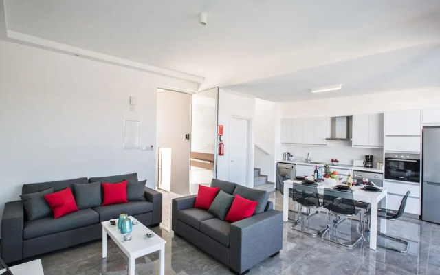 Villa Prol25, Beautiful 2bdr Protaras Villa With Pool, Close to Fig Tree Bay