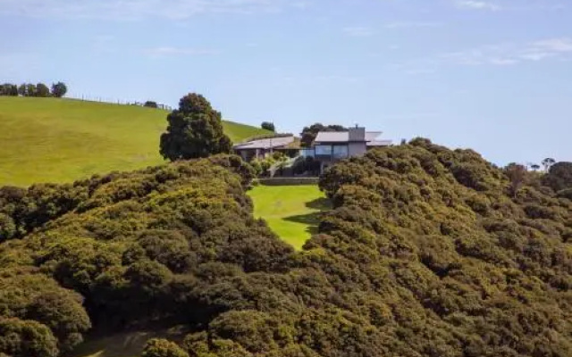 Waiheke Luxury Blue and Green Rooms