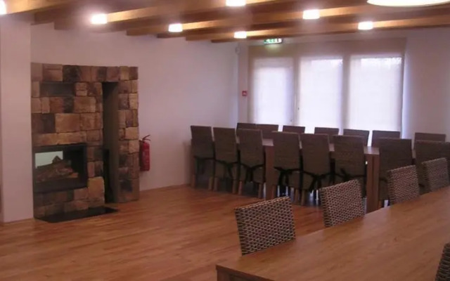 Rae Holiday House