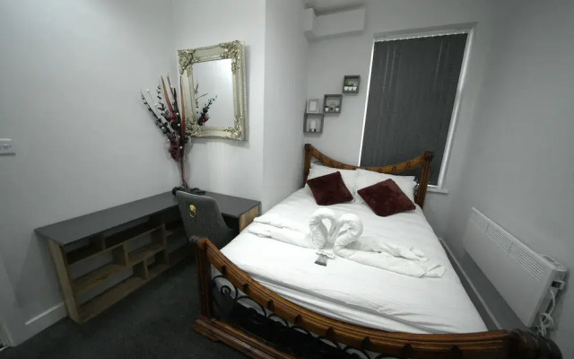 Charming Oxford Apartment in Telford - Flat 1