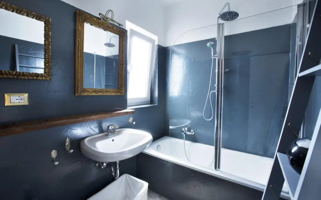 Larix Suite